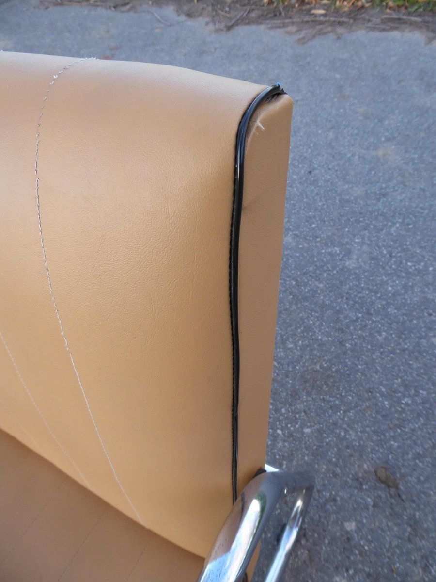 photo vinterior Vintage Tubular Steel Armchairs 1950s  Set Of 2