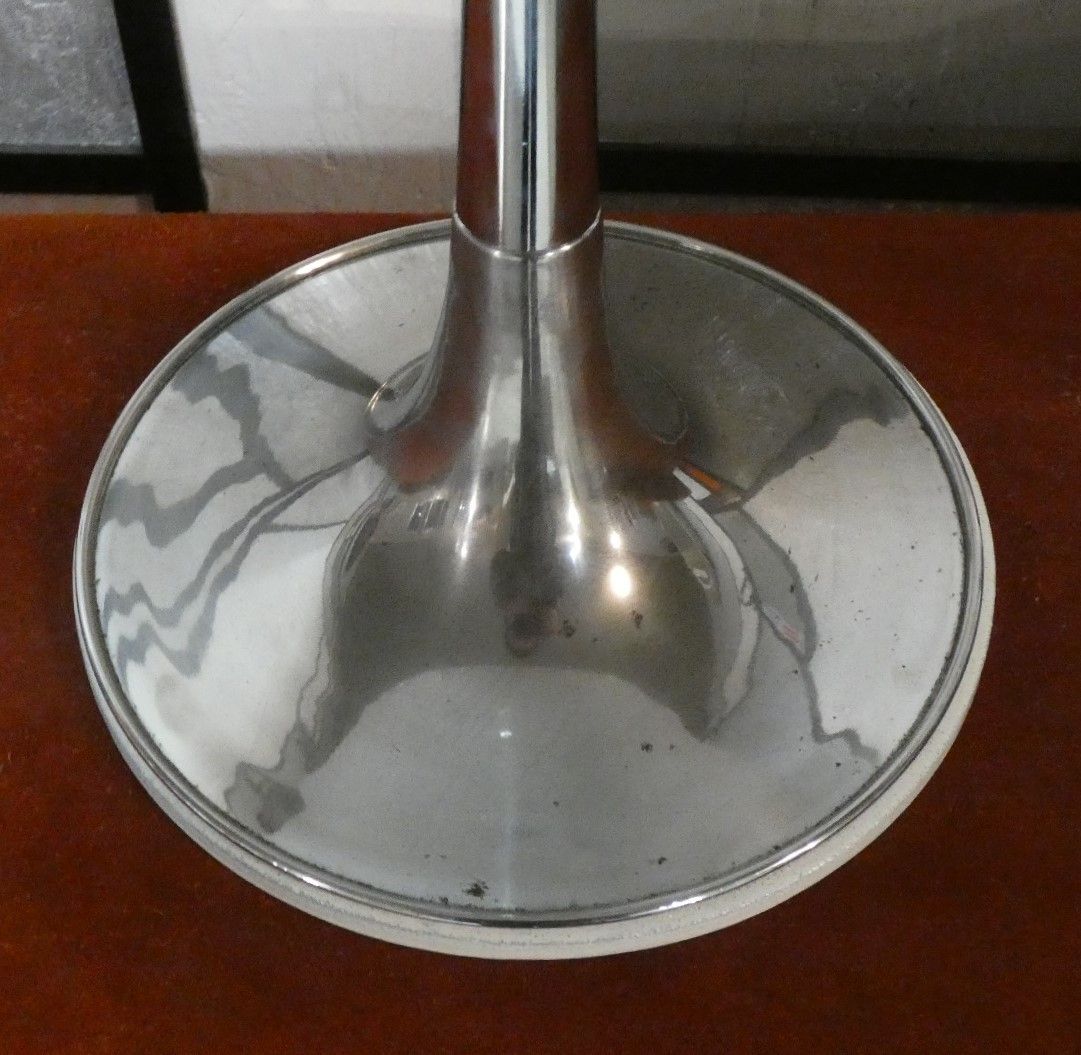 Acrylic Glass And Steel Futurist Space Needle Table Lamp, Italy, 1960s photo Lighting
