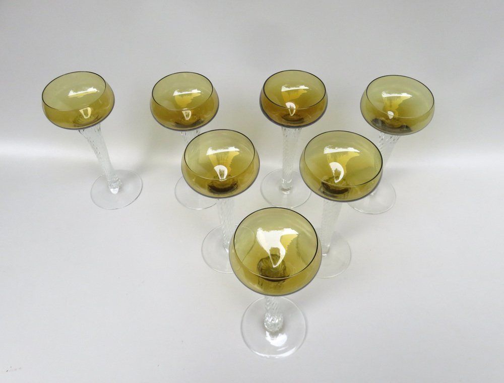 Art Deco Wine Glasses In Crystal Glass, 1920s, Set Of 7 photo for sale