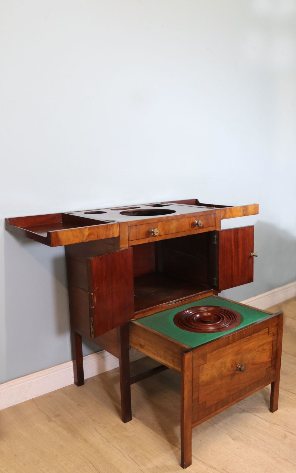 photo for sale A Late Georgian Mahogany Gentleman’s Fitted Washstand