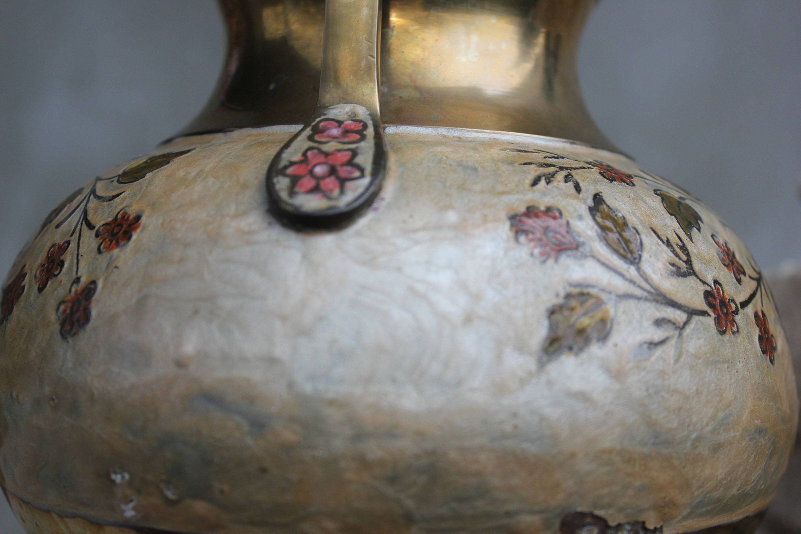 Unique Enamel Brass Teapot, Vintage Kettle With Beautiful Ornate Flowers Classic Shape Rustic Kitchen Decoration photo vintage