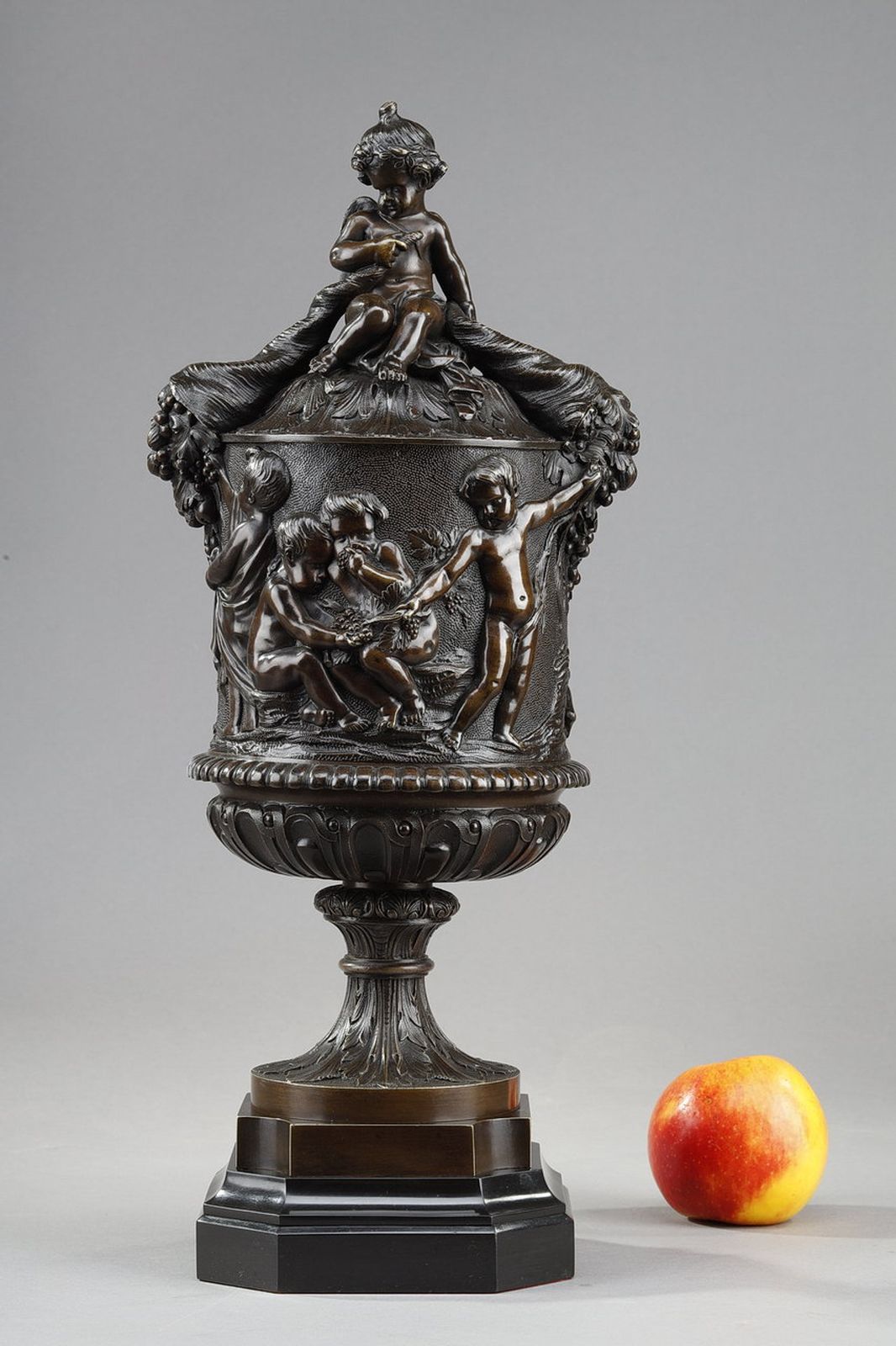Bronze Vase With Harvesting Putti In The Gout Of Clodion, 19th Century photo furniture