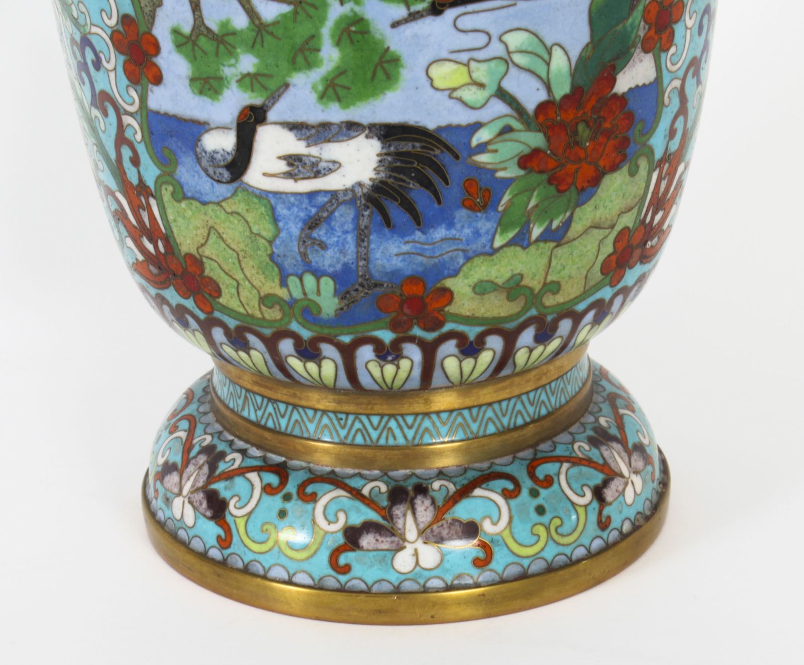 photo vintage Vintage Pair Of Chinese Cloisonné Enamelled Vases 20th C