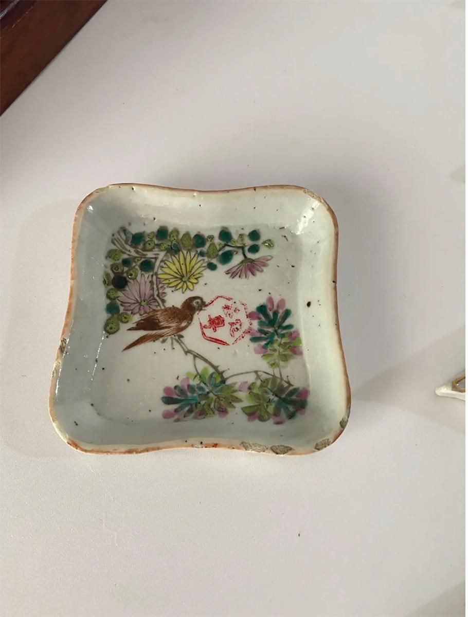 Set Of Small Porcelain Serving Bowls, In Wooden Box, China, 19th Century photo 684.0