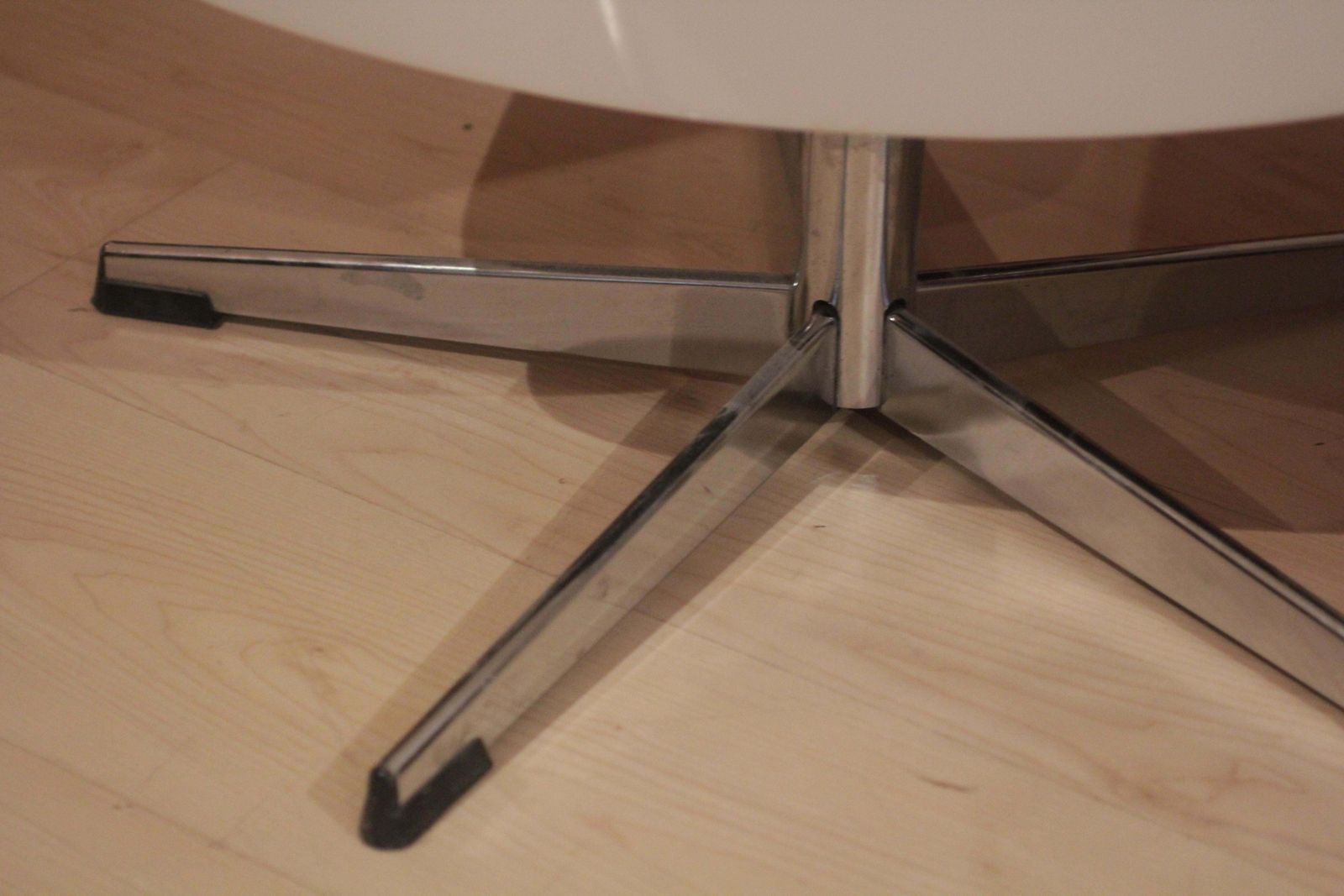 2481.34 Space Age Lounge Chair, White Lacquer, Leather, Reptile Look, Germany, 1970s photo