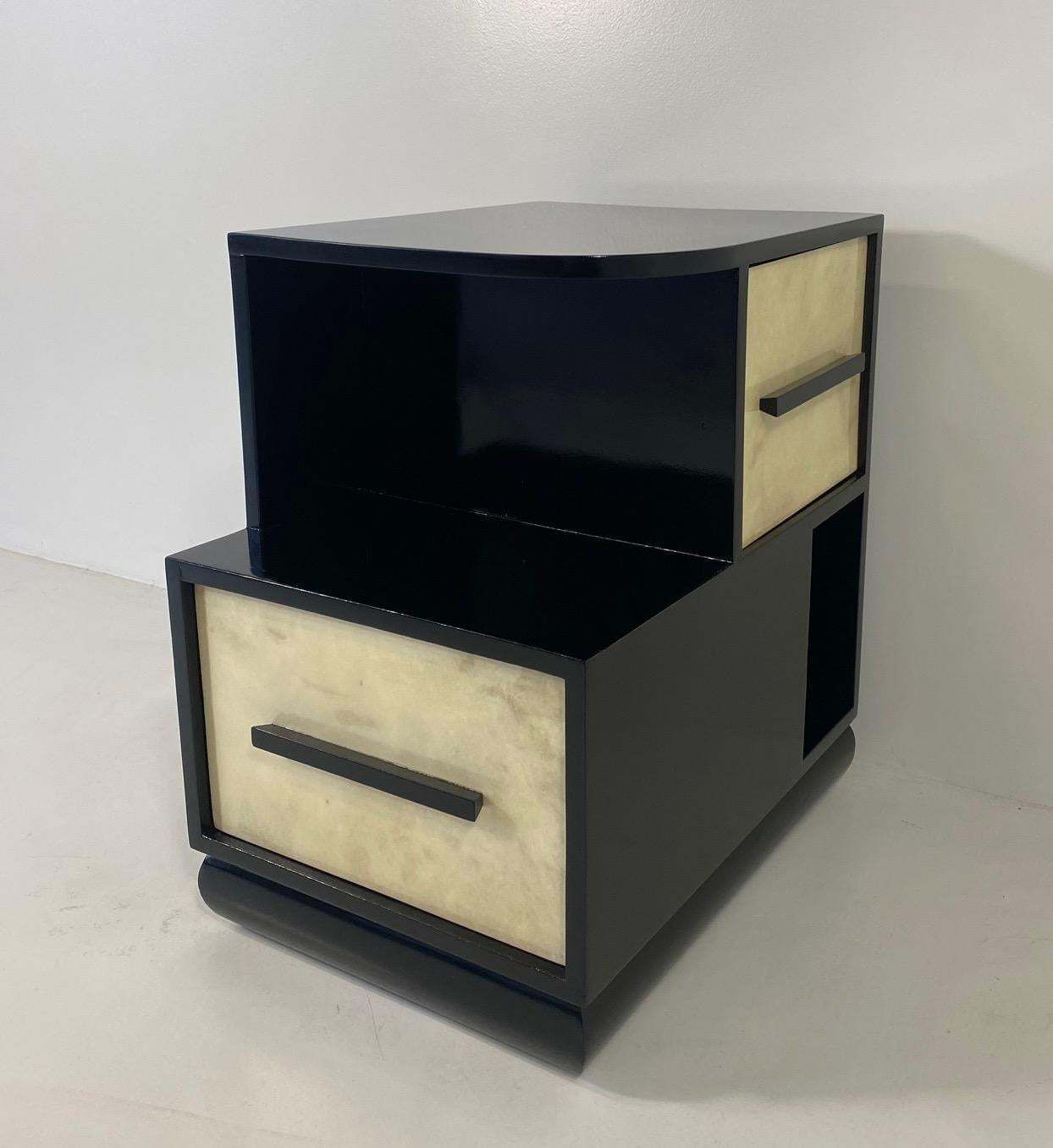 Italian Art Deco Parchment And Black Lacquer Cabinet, 1940s photo 3377.0