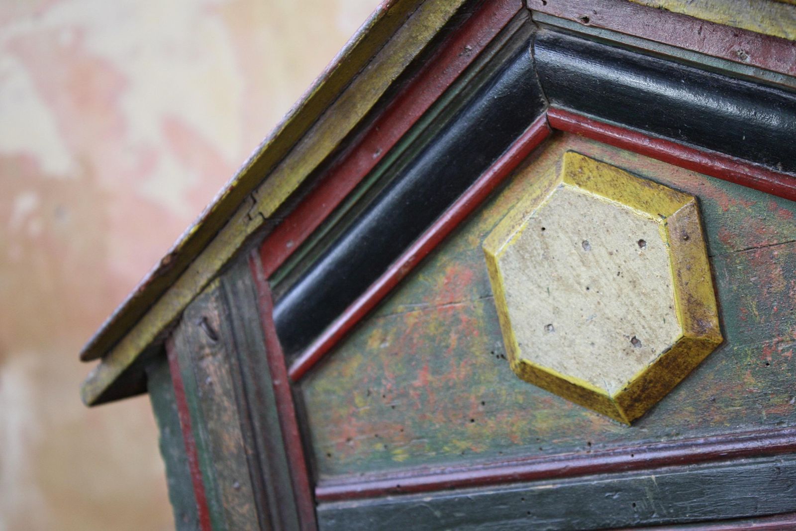 photo furniture Late 19th Century Original Painted Green Faux Marble Dog Canine Kennel