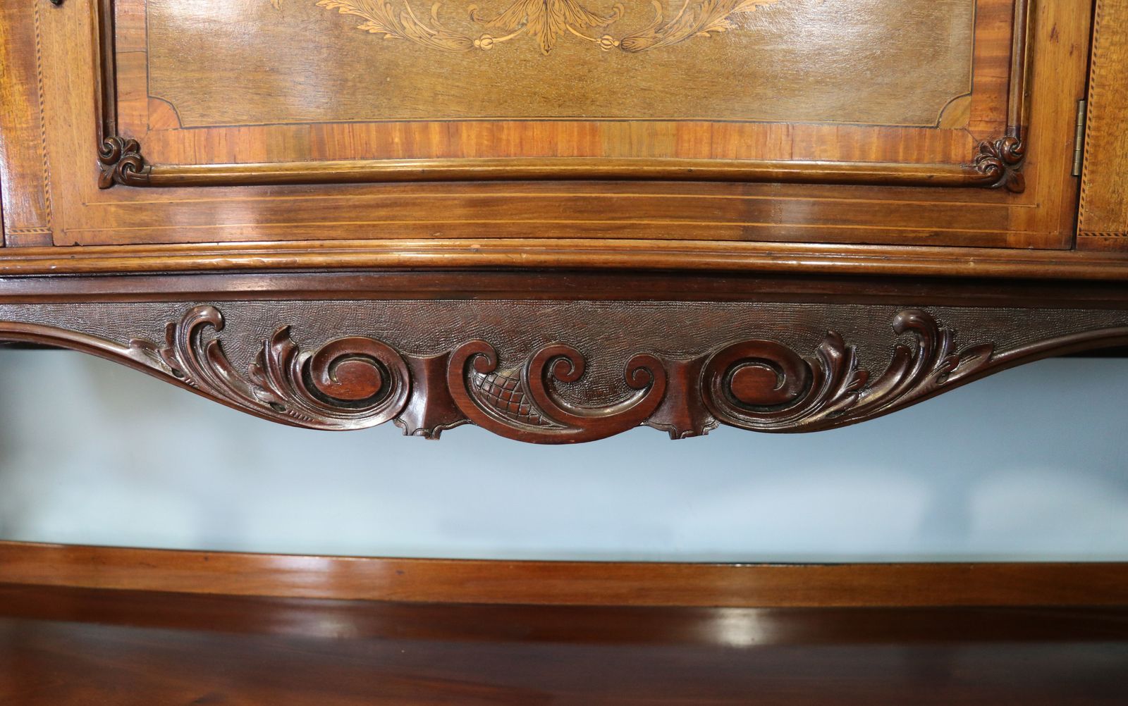 photo buy A Lovely Late 19th Century Inlaid Mahogany Cabinet.