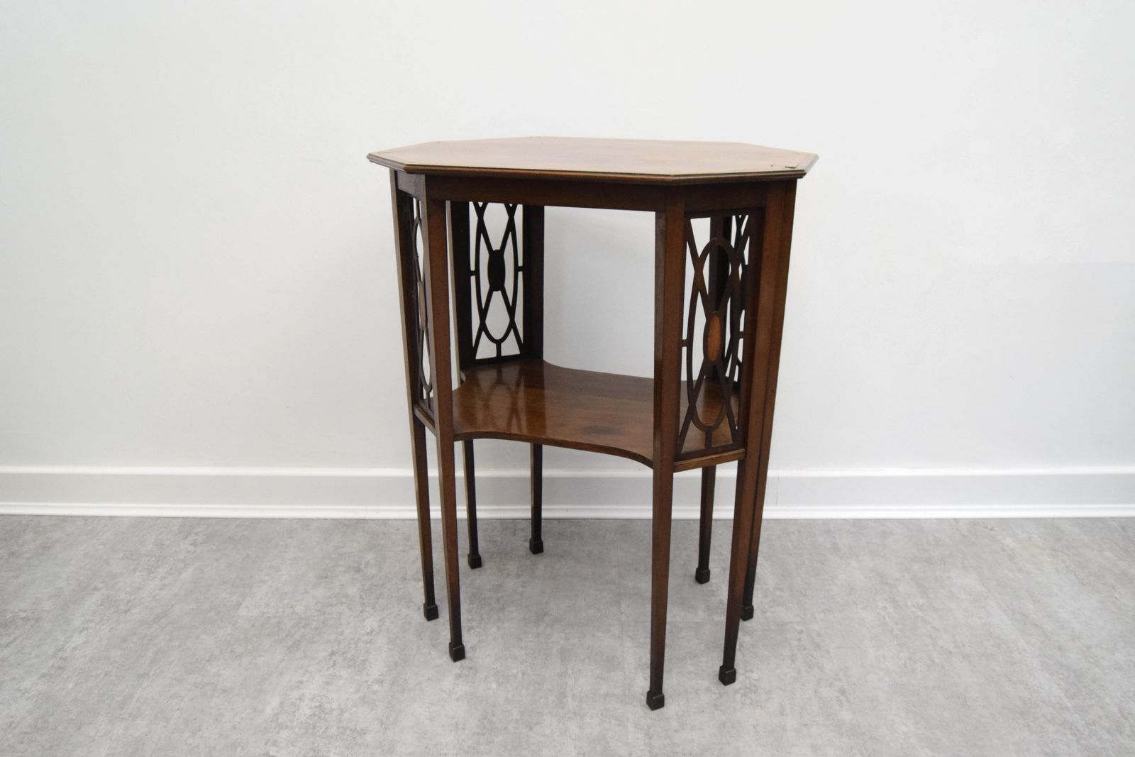 photo furniture Edwardian Inlaid Mahogany Sheraton Revival Occasional Table