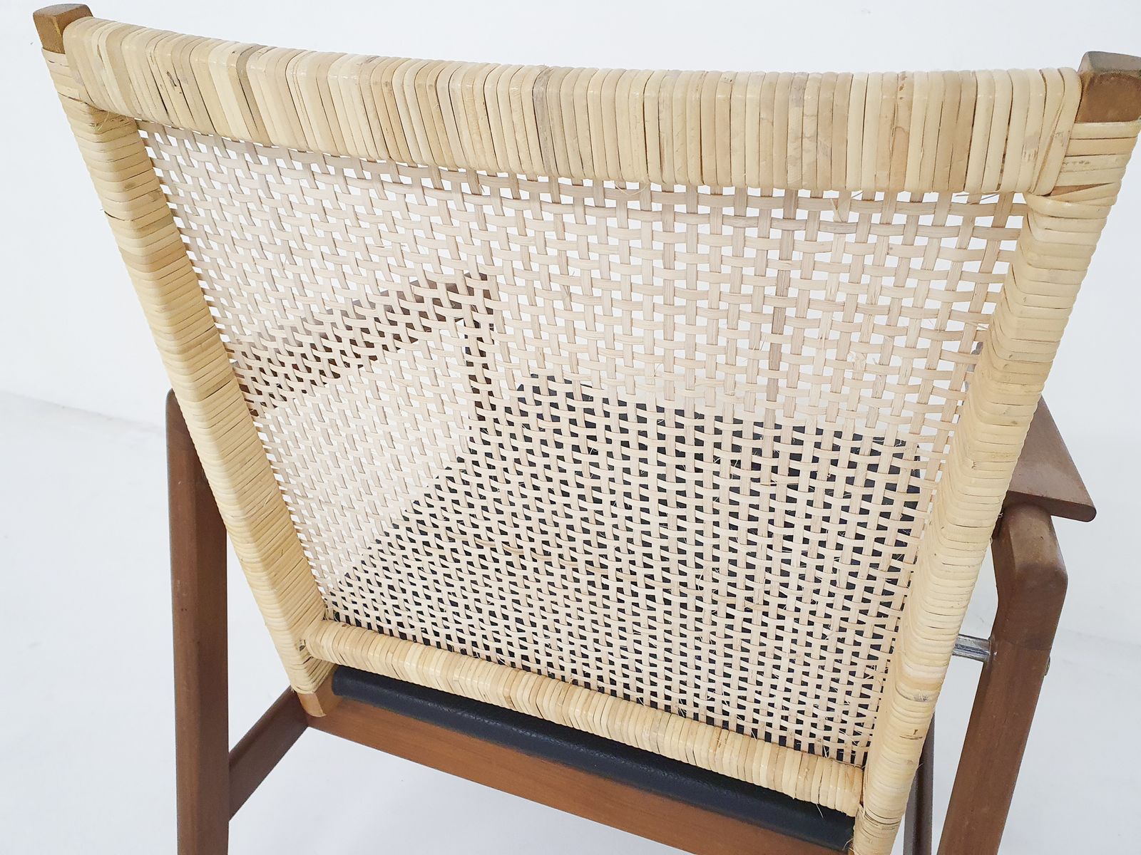 Rattan And Leather Low Back Lounge Chair By P.J. Muntendam For Gebr. Jonkers, The Netherlands 1950's photo vintage