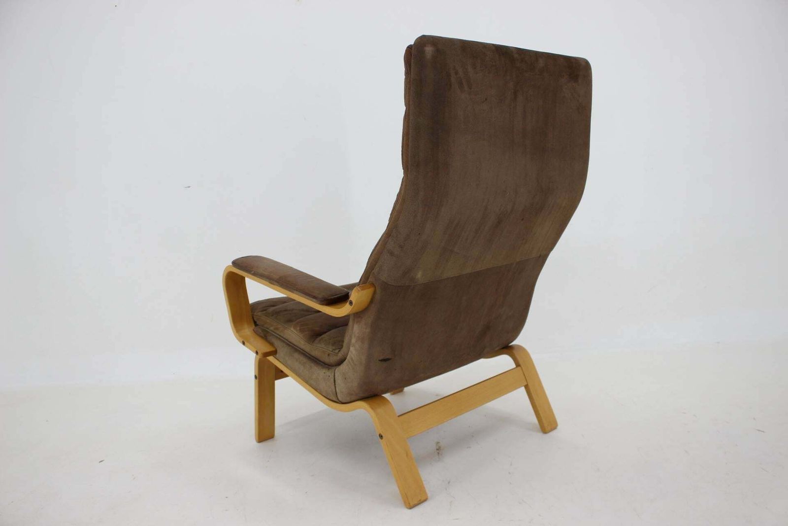 1970s Yngve Ekström "Contino" Leather Armchair,Sweden photo vinterior