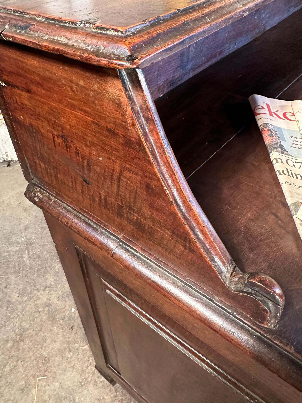 photo vintage Rare Early Antique French Provincial Château Estate Managers Oak & Walnut Counter/Desk/Console Circa 1700
