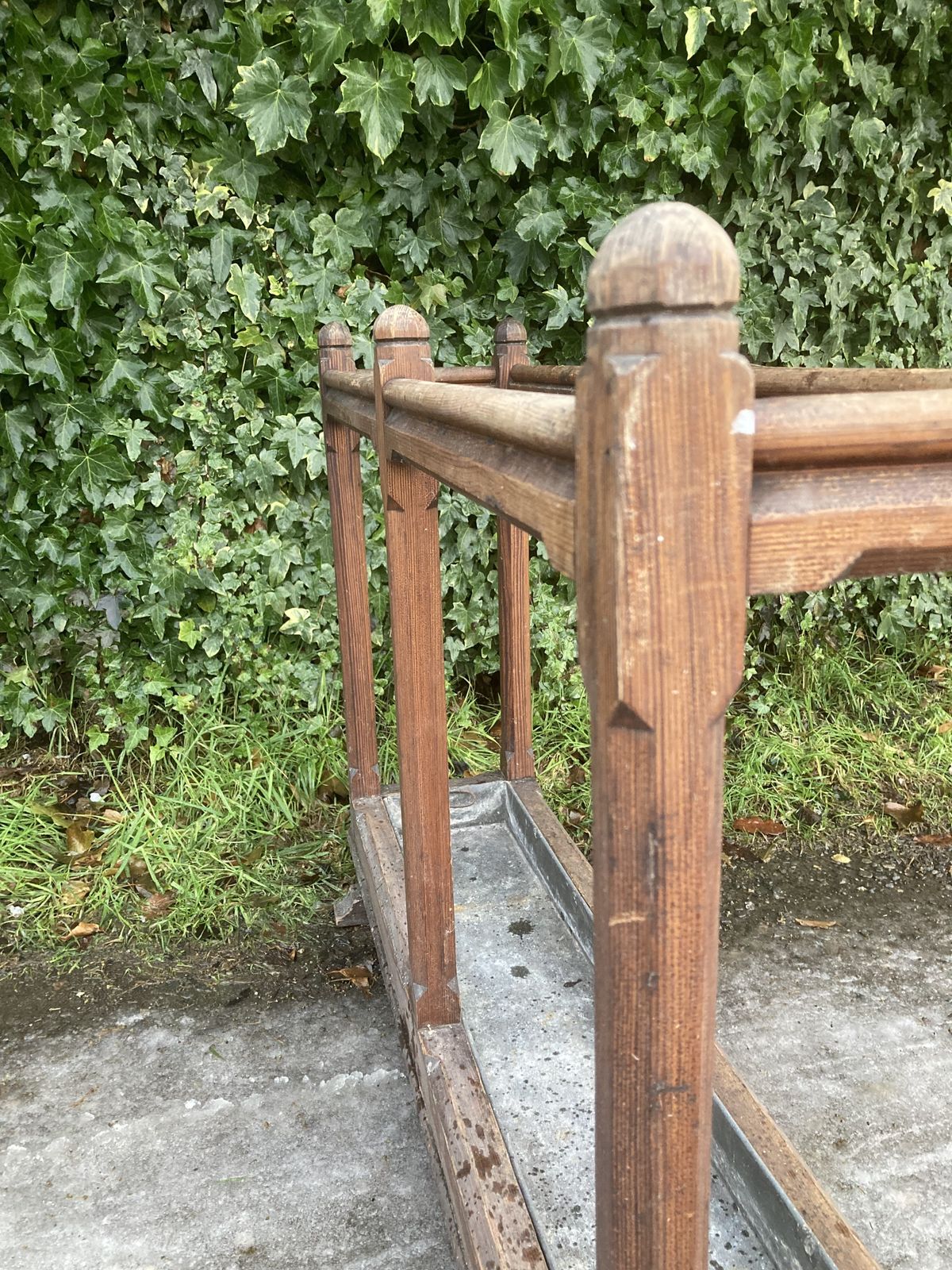 photo buy Gothic Country House Victorian  Pitch Pine Umbrella / Stick Stand