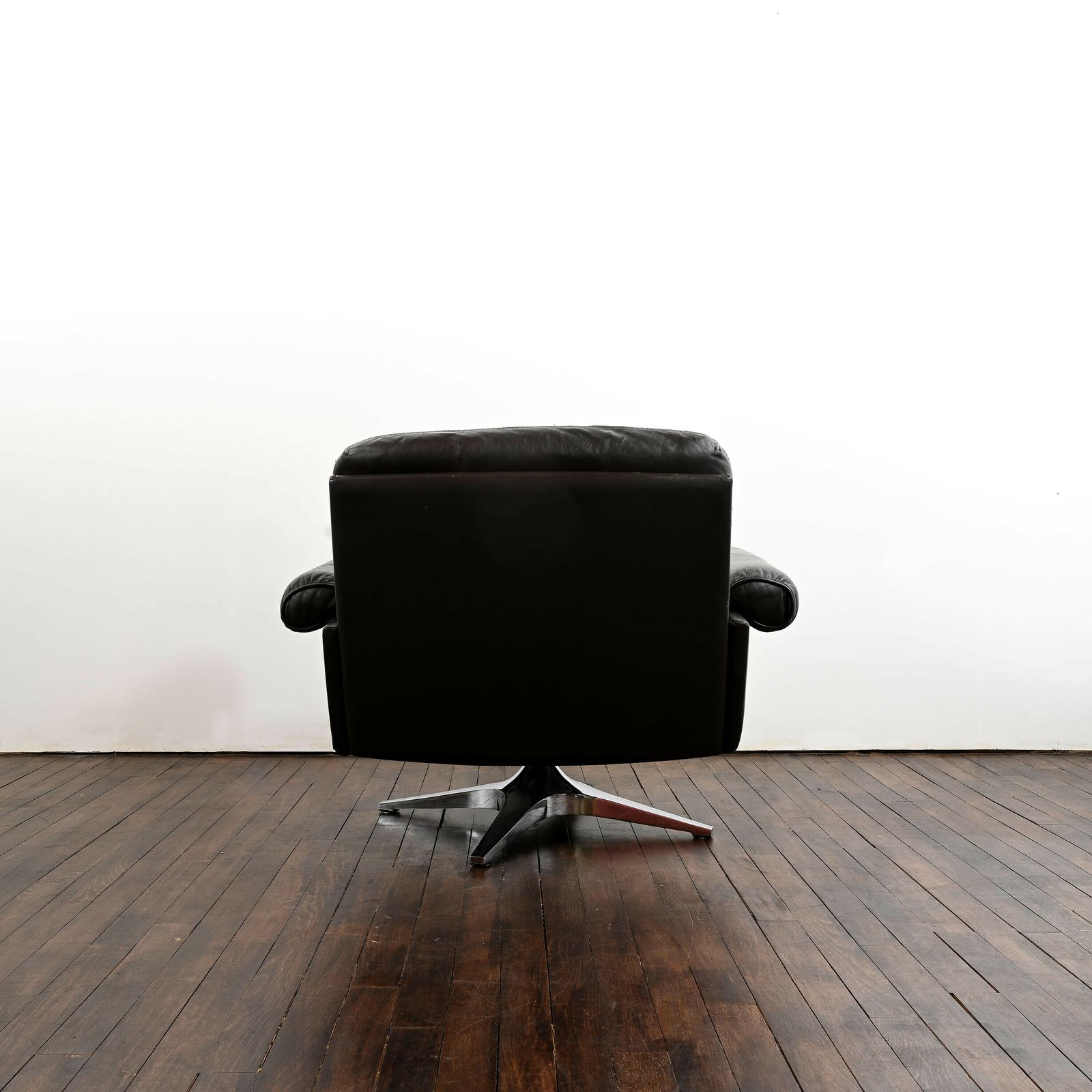 De Sede Ds 31 Armchair With Matching Foot Rest photo Furniture