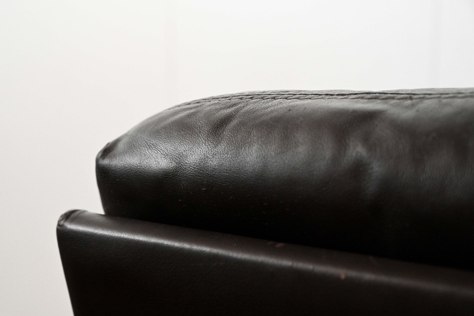photo for sale De Sede Ds 31 Armchair With Matching Foot Rest