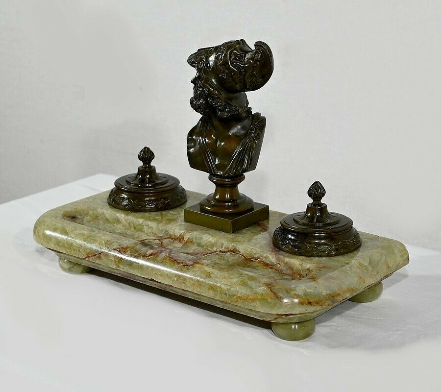 Important Inkwell In Onyx From Pakistan And Bronze, Late 19th Century photo for sale