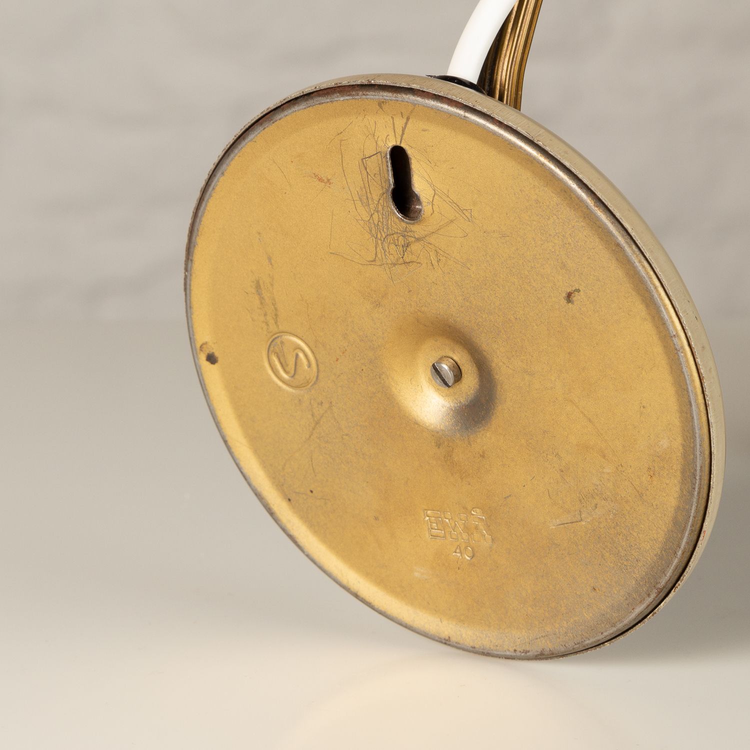 Cream And Brass Gooseneck Desk Lamp By Erik Wärnå For Ewå Värnamo, Sweden, 1950s photo vintage