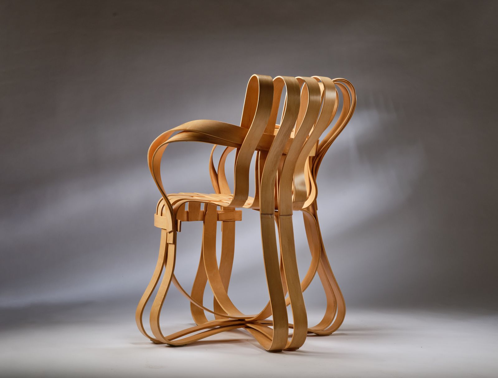 Extremely Rare Frank Gehry For Knoll White Maple Bentwood 'Cross Check' Chairs, Circa 1990's. photo vinterior