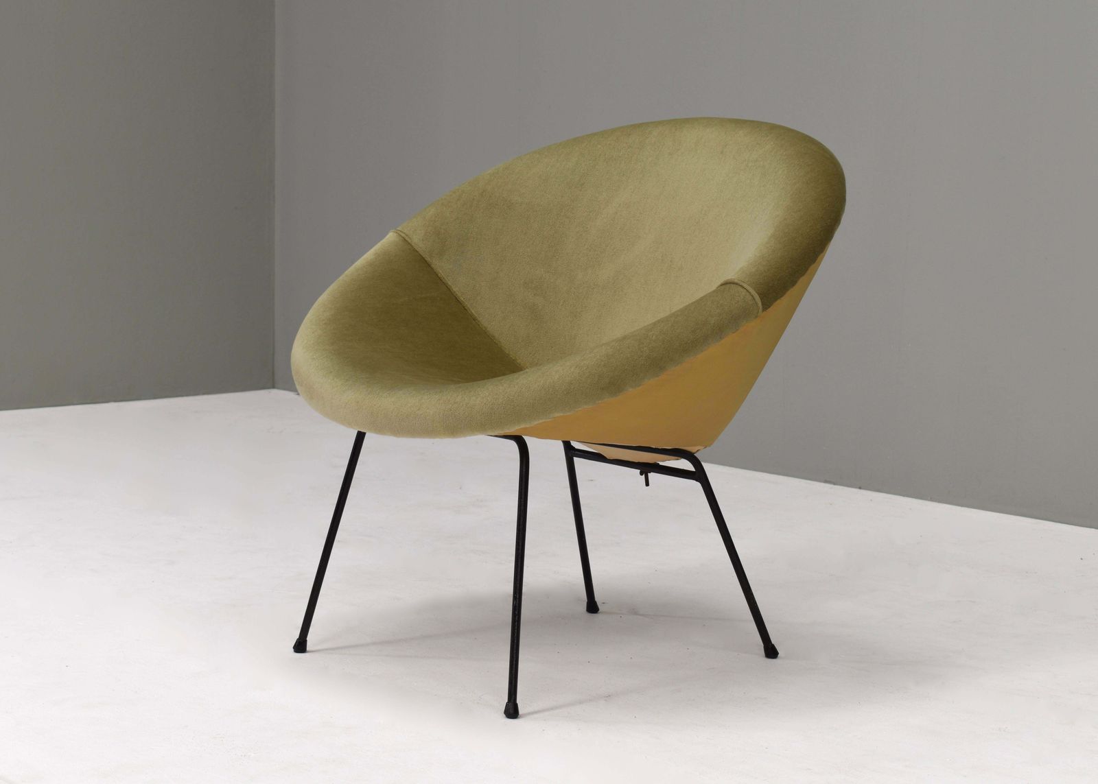 Sculptural Circle Chair In Original Mohair Velvet And Black Metal Base, 1950's photo for sale