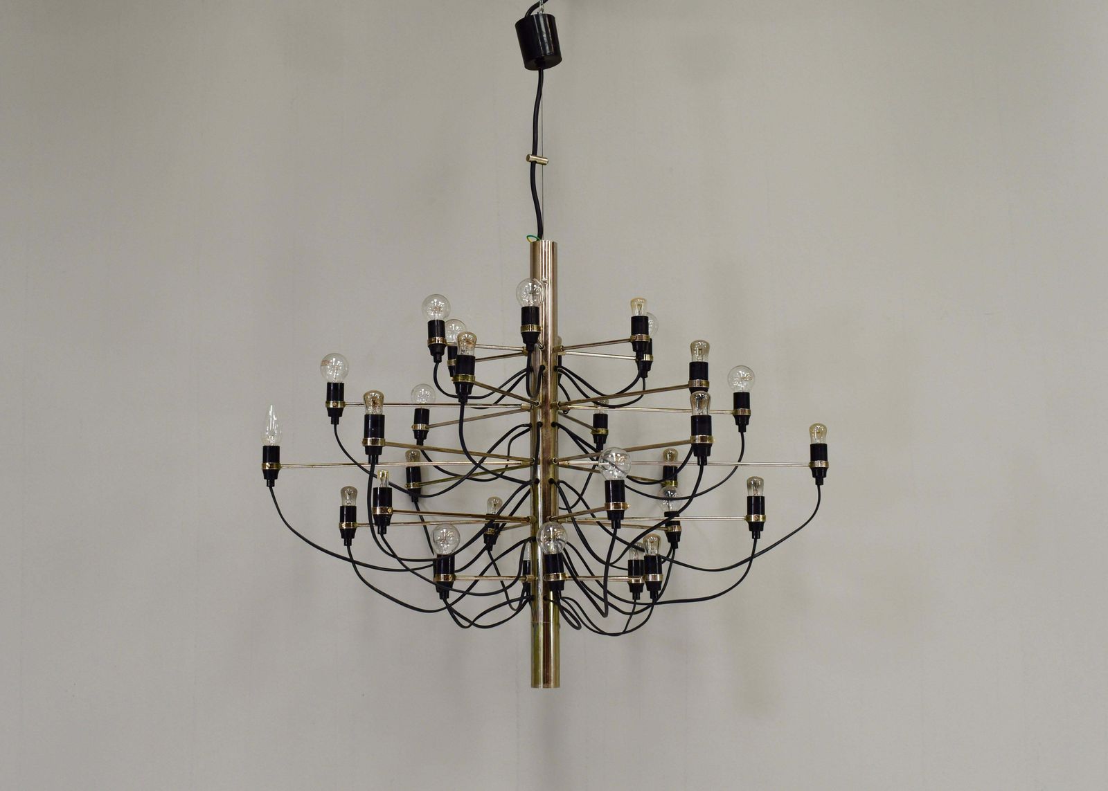 Early Edition Gino Sarfatti 2097/30 Brass Chandelier For Arteluce / Flos, Italy photo 4359.68