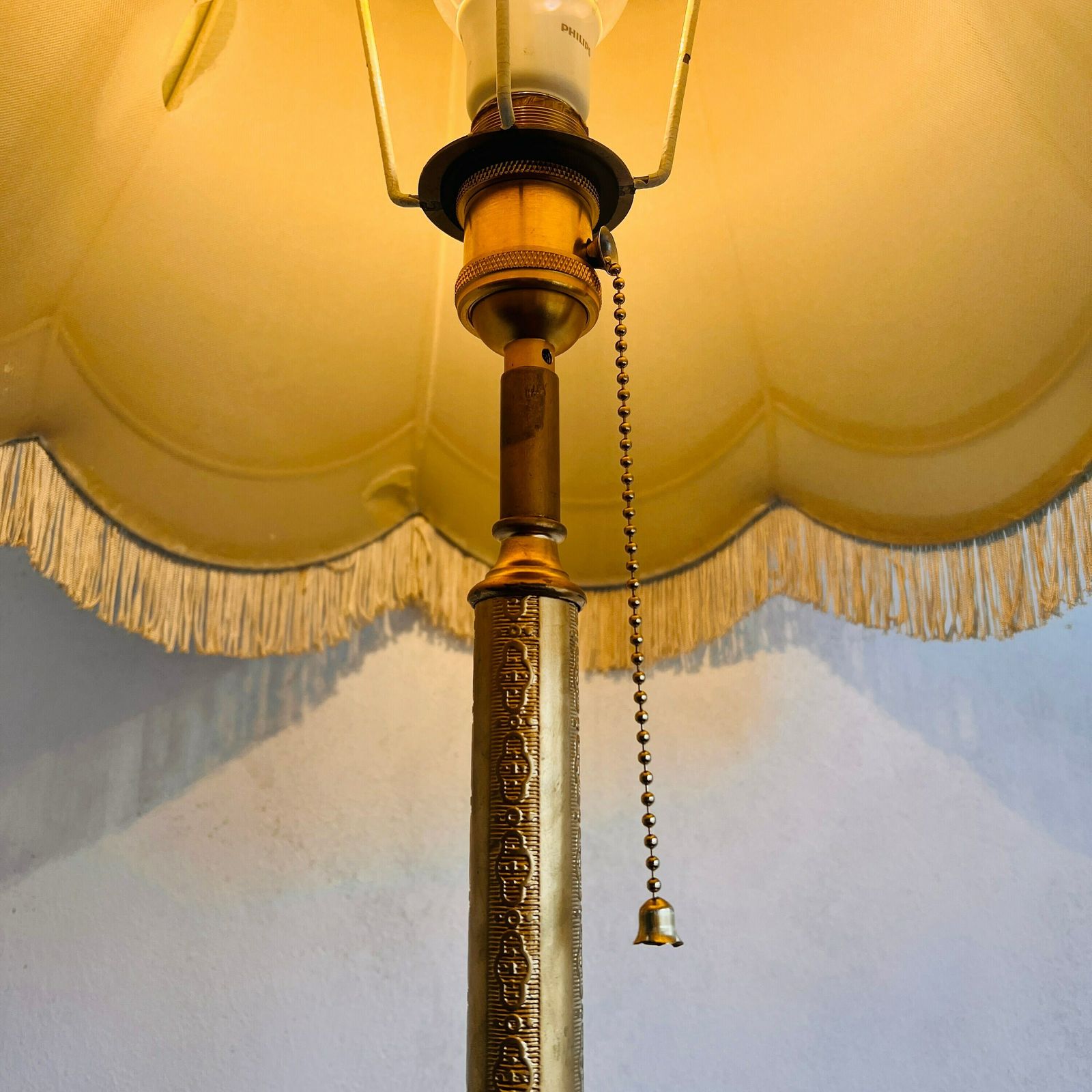 Vintage Staande Lamp, Marmeren Vloerlamp, Vrijstaande Lamp, Grote Lampenkap, Jaren '70 Vintage Lamp photo vinterior