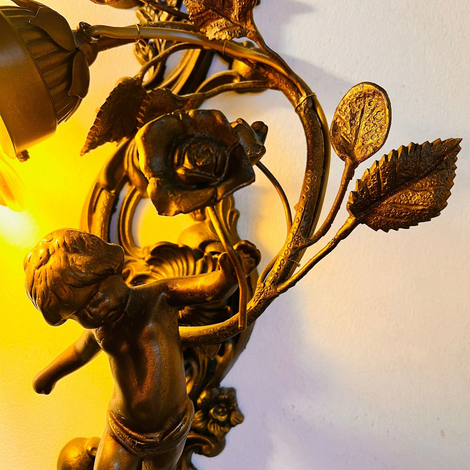 Italiaanse Wandlampen, Bronzen Cherubijnen Wandlampen, Verlichting photo vintage