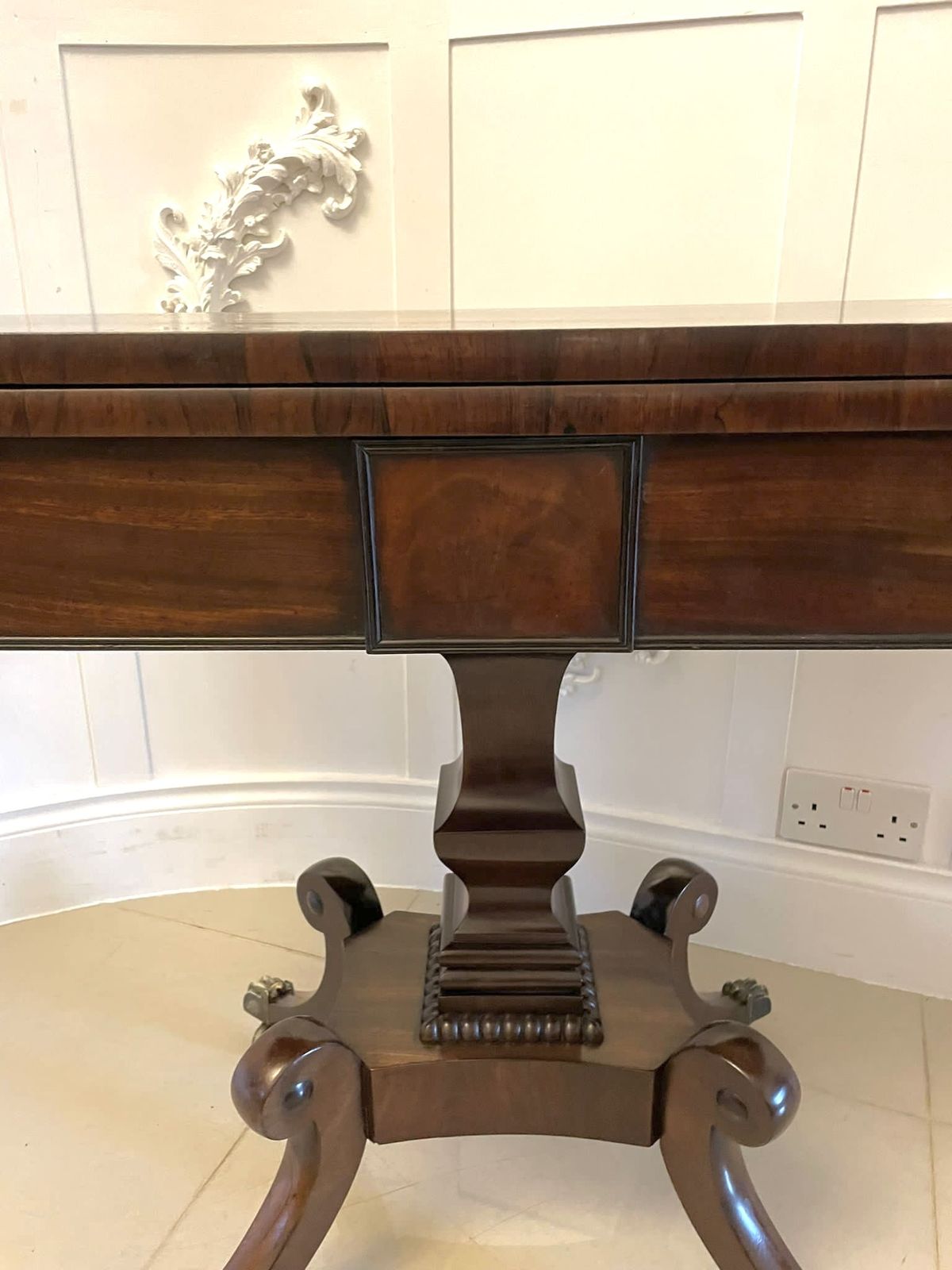 photo furniture Superb Quality Antique 19th Century Mahogany Card Table