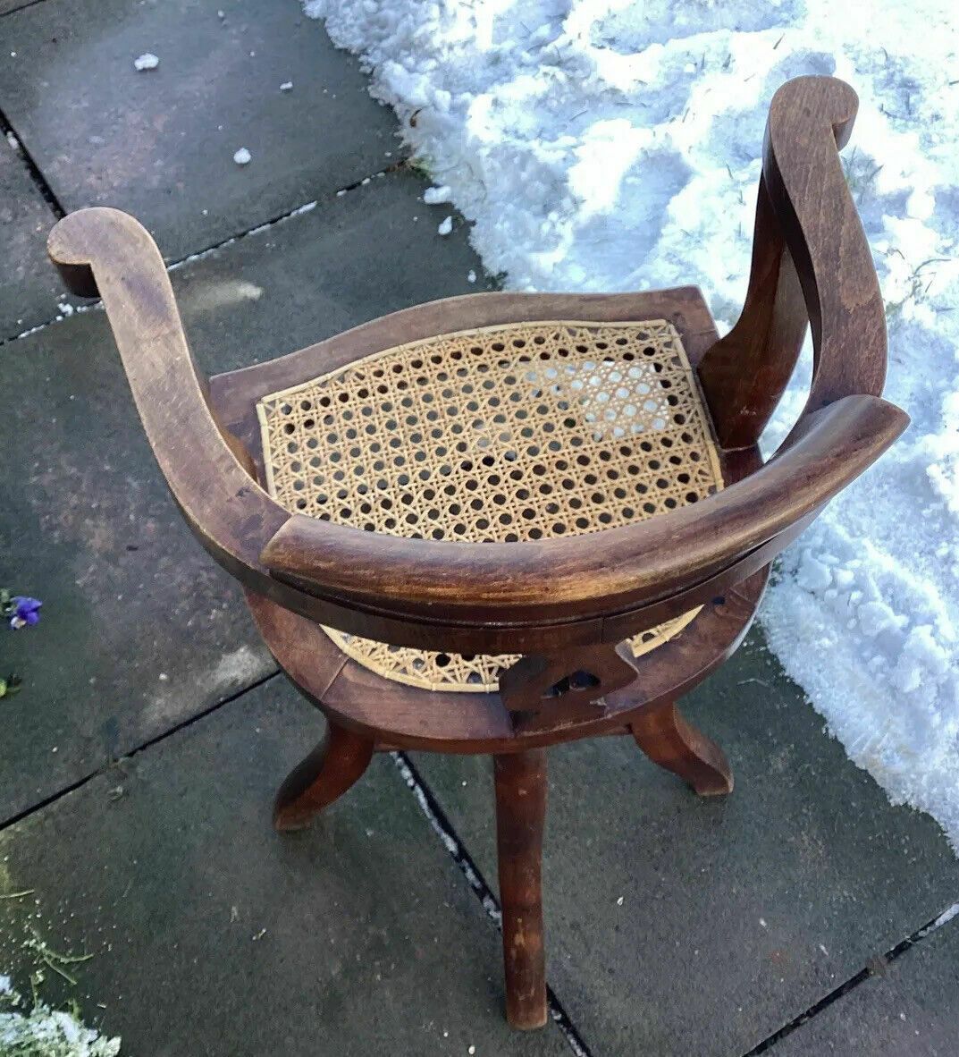 photo vintage Late 19th C. Rosewood Bergere Rise & Fall Captains Childs Seat. Barbers Shop