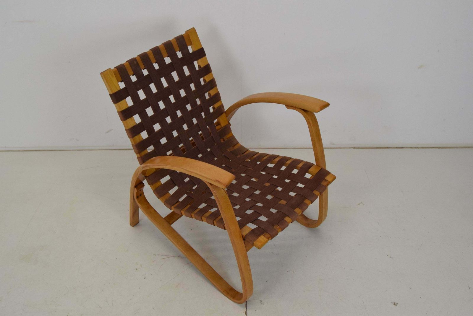 Bent Beechwood Armchair,Design Jan Vaněk,1930's. photo Furniture