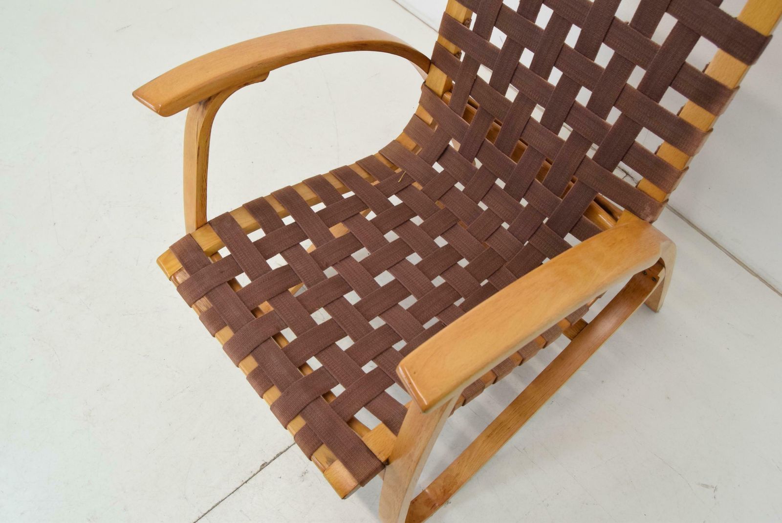 Bent Beechwood Armchair,Design Jan Vaněk,1930's. photo vinterior