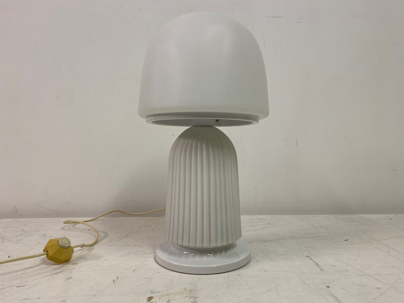 1970s Italian Ribbed Glass Mushroom Lamp photo 675.0