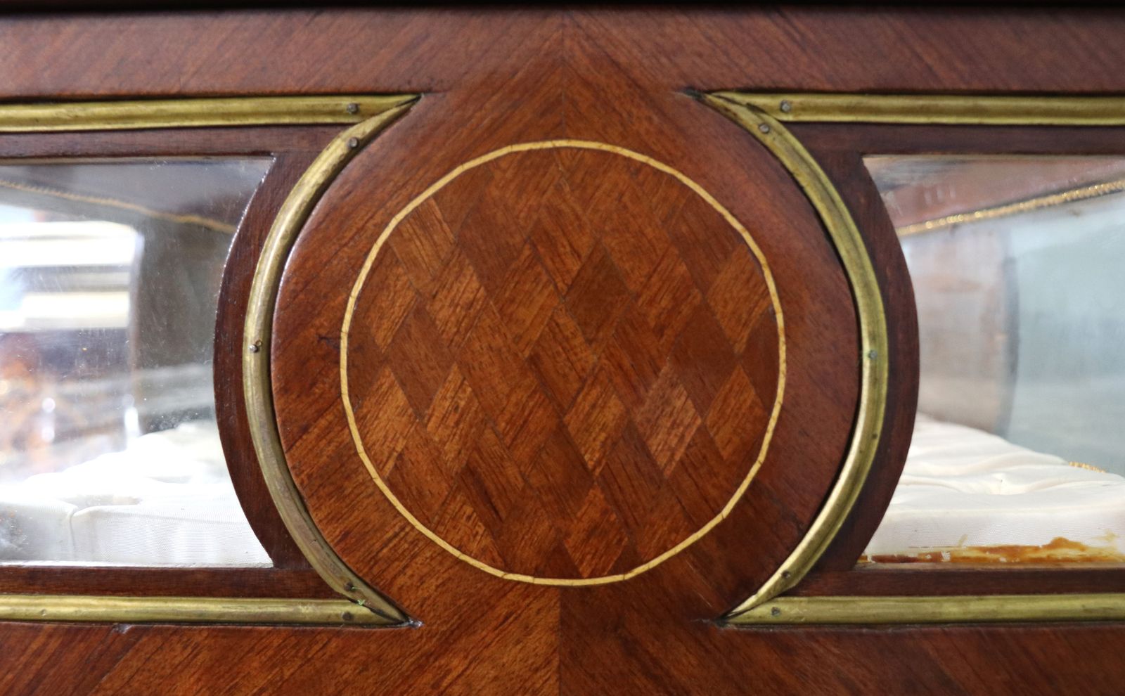 photo buy A Lovely Continental Mahogany And Kingwood Veneered Bijouterie Display Table.