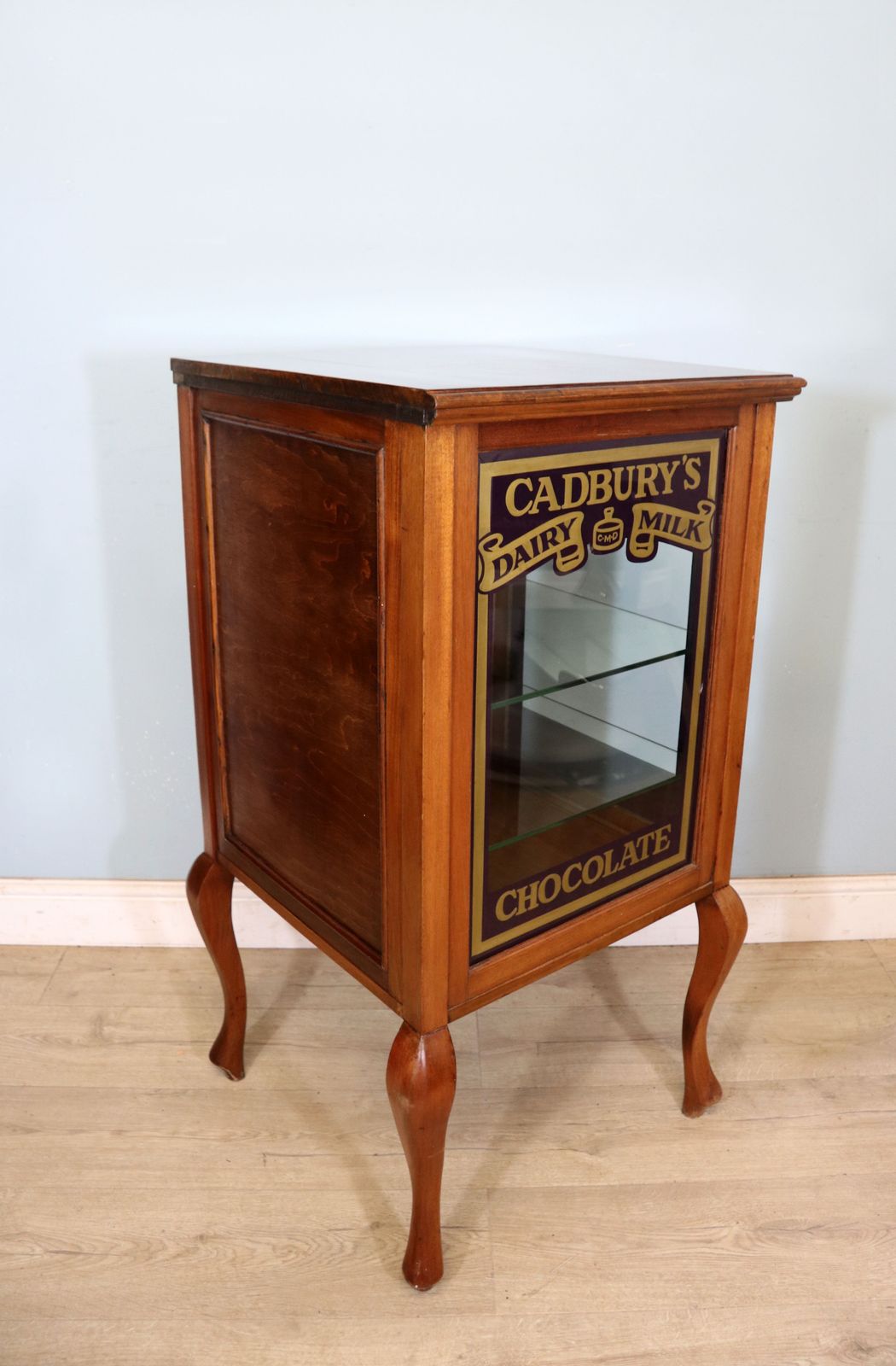 A Lovely Early To Mid 20th Century Glazed Side Cabinet. photo 995.0
