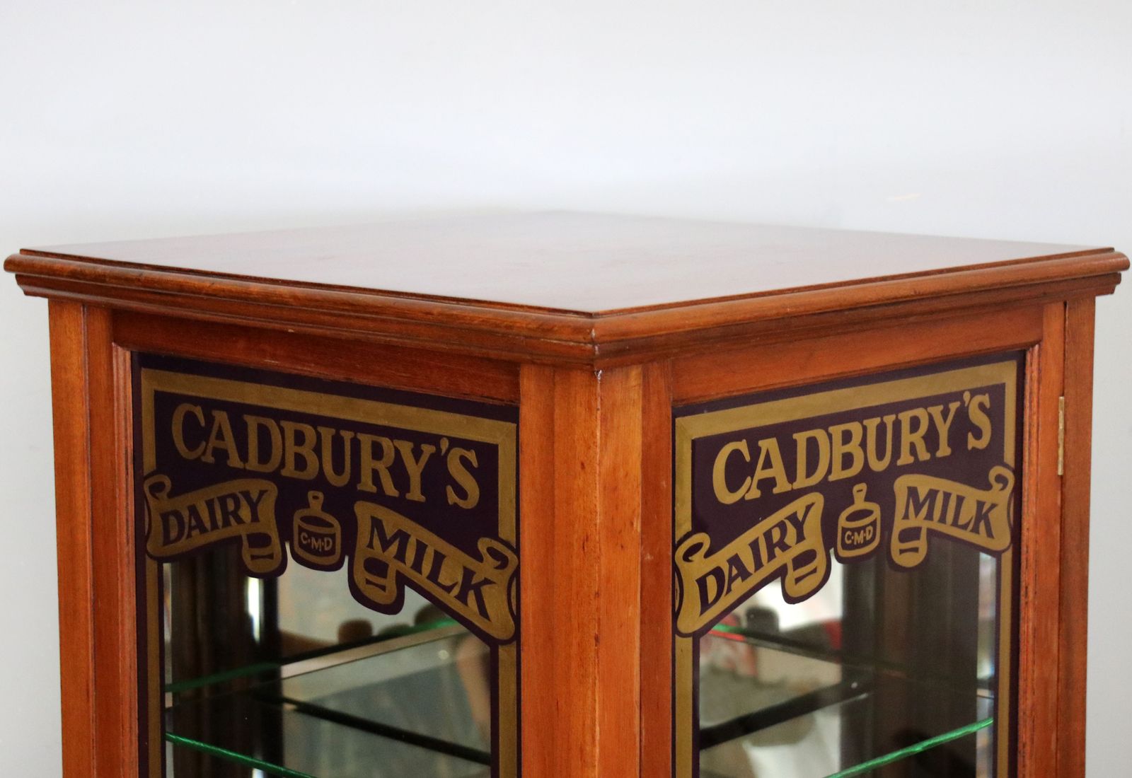 A Lovely Early To Mid 20th Century Glazed Side Cabinet. photo vinterior