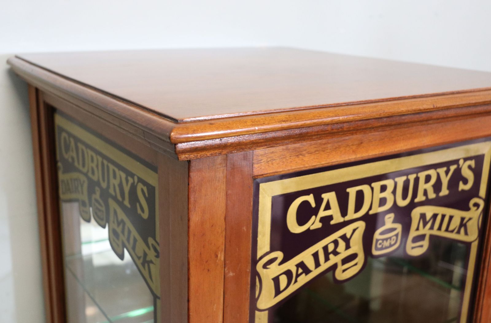 Furniture A Lovely Early To Mid 20th Century Glazed Side Cabinet. photo
