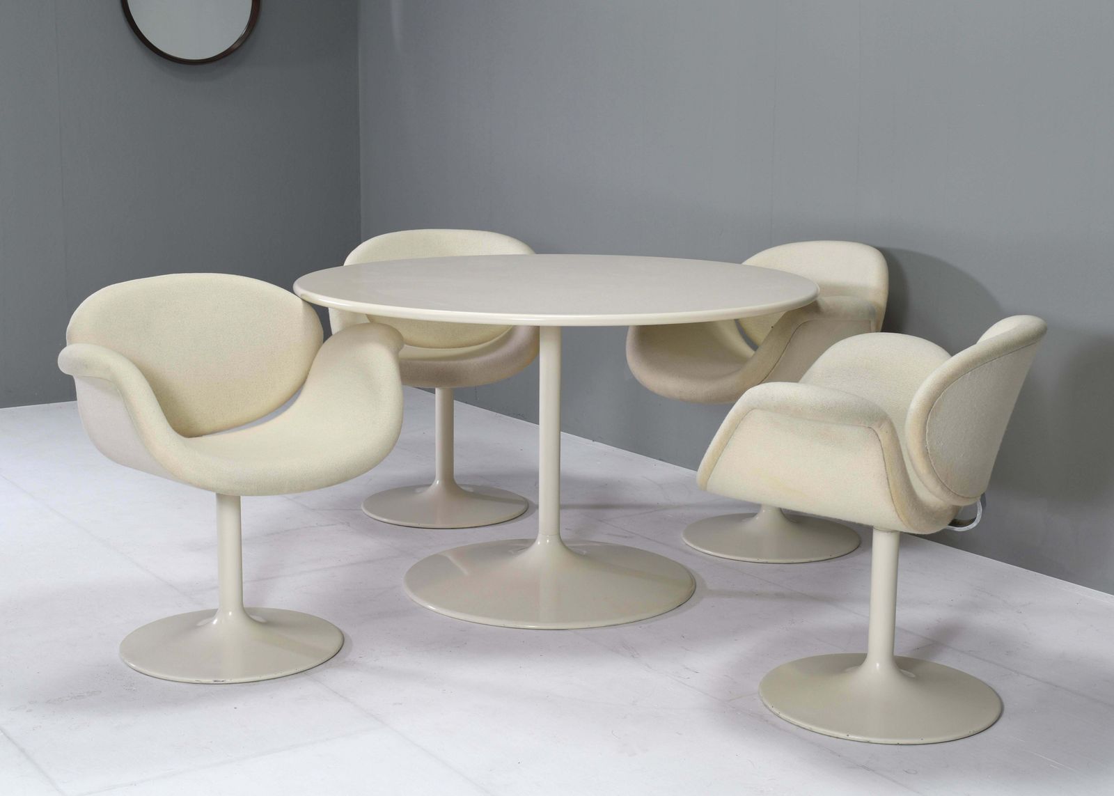 1st Edition 'Tulip' Dining Set By Pierre Paulin For Artifort, Netherlands, 1965 photo furniture