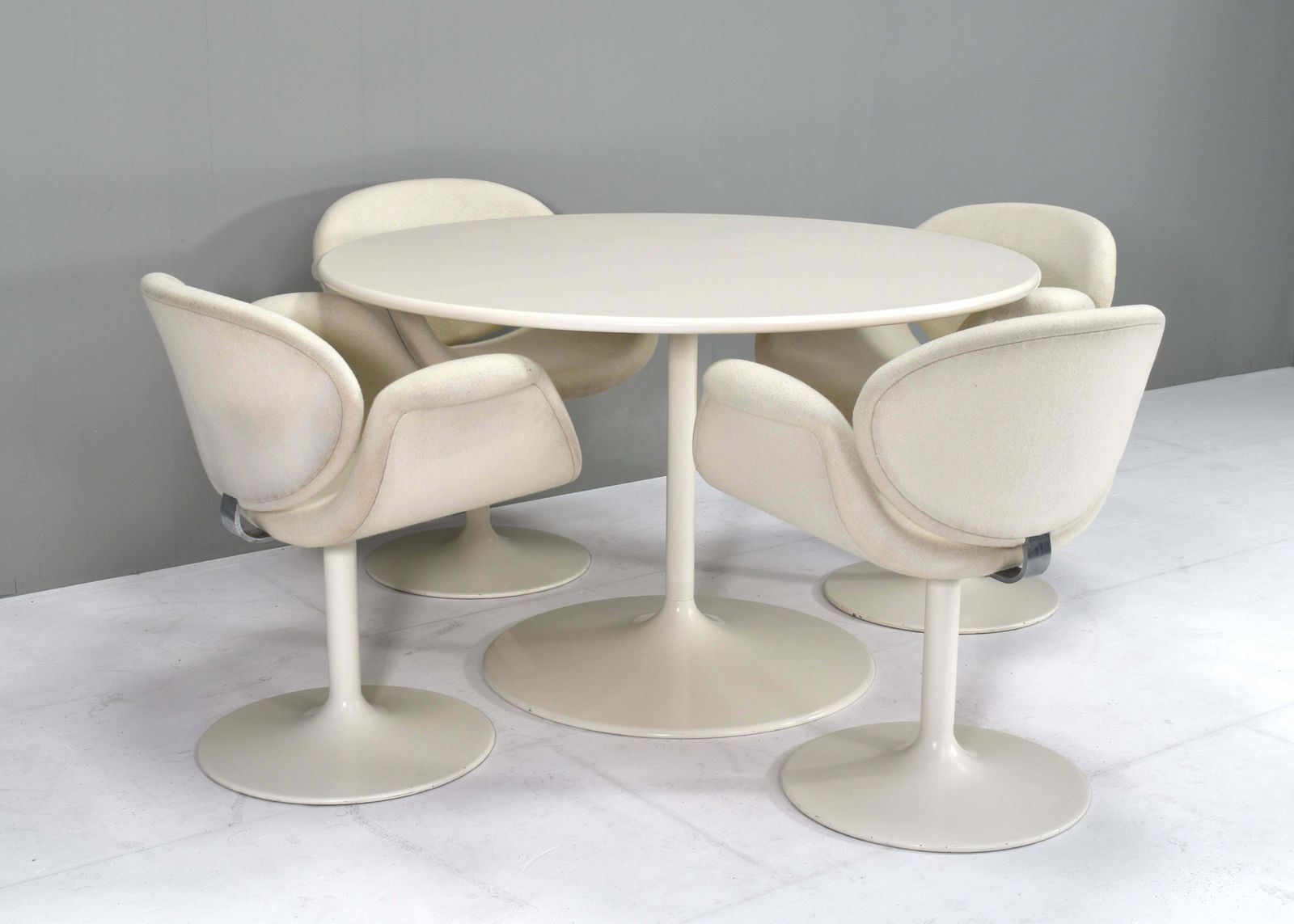 1st Edition 'Tulip' Dining Set By Pierre Paulin For Artifort, Netherlands, 1965 photo Furniture