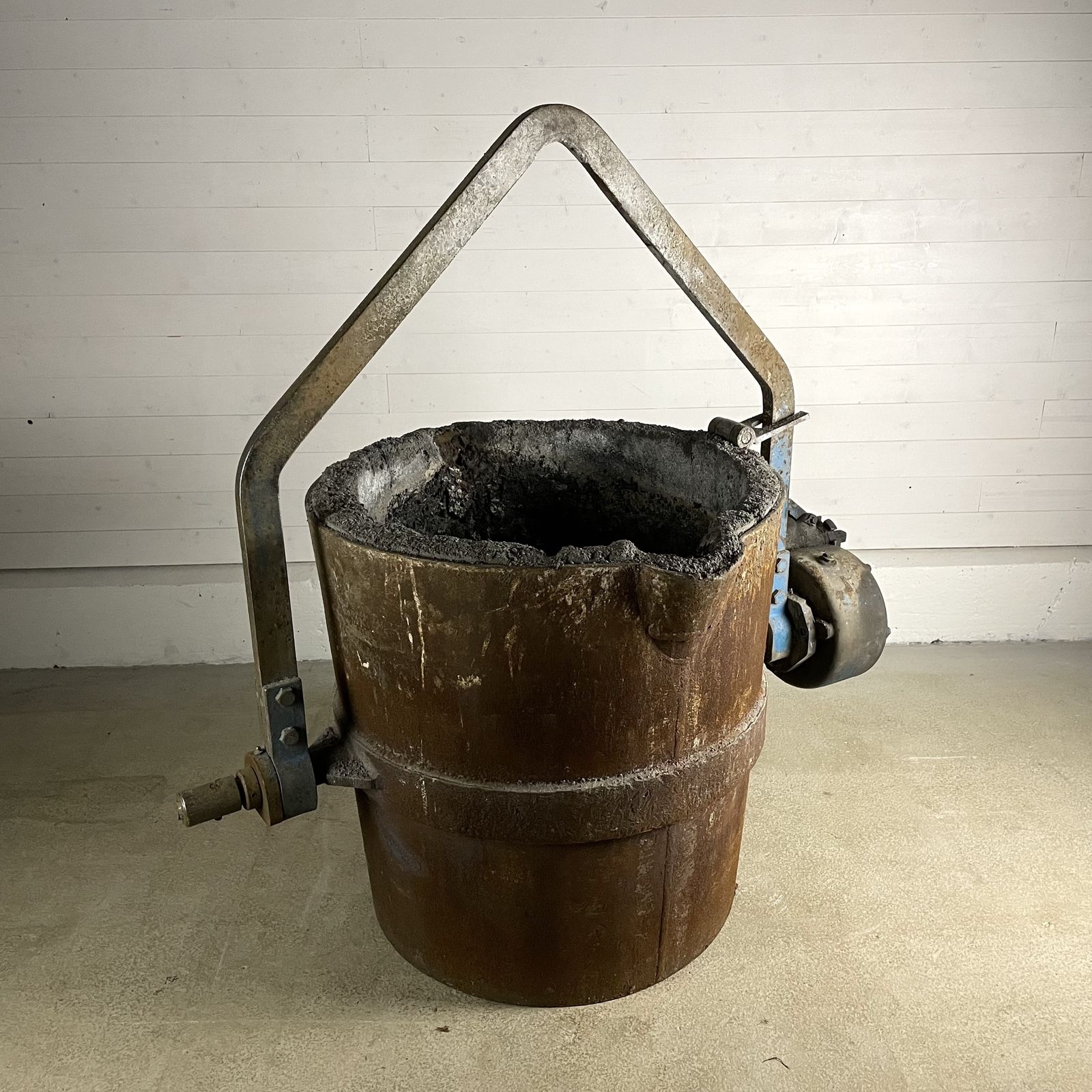 Large Reclaimed Industrial Foundry Pouring Pot Planter photo furniture