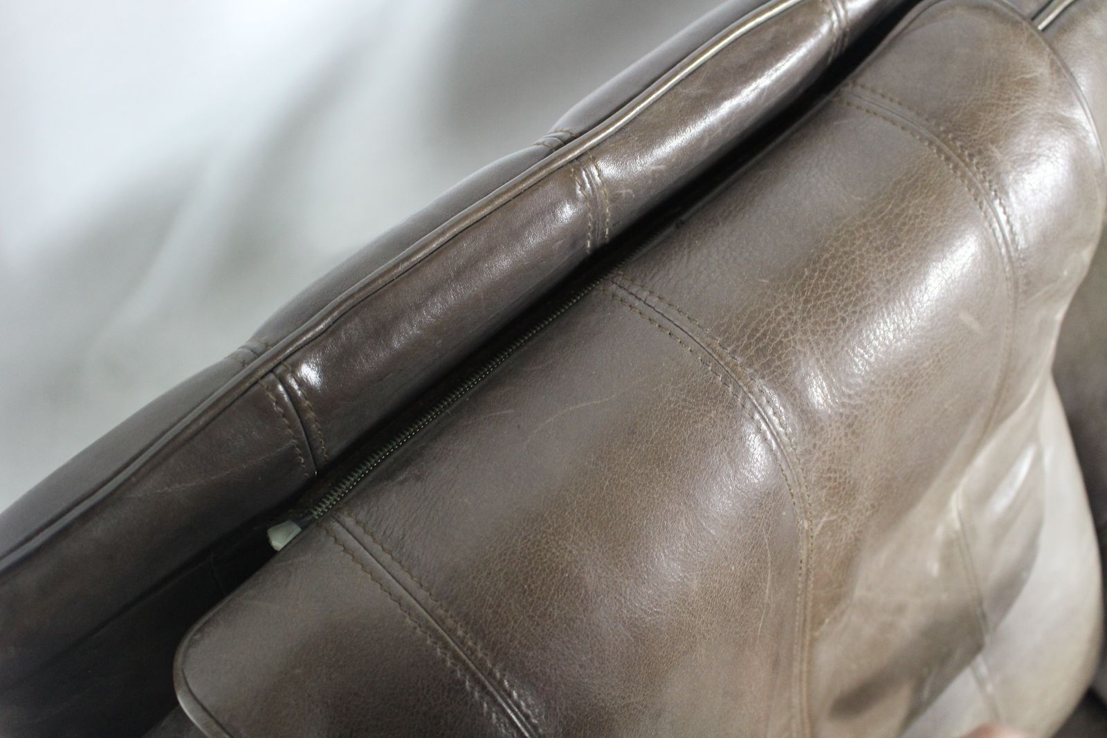 photo vintage Buffalo Leather Lounge Chair By De Sede Of Switzerland 1970s' 