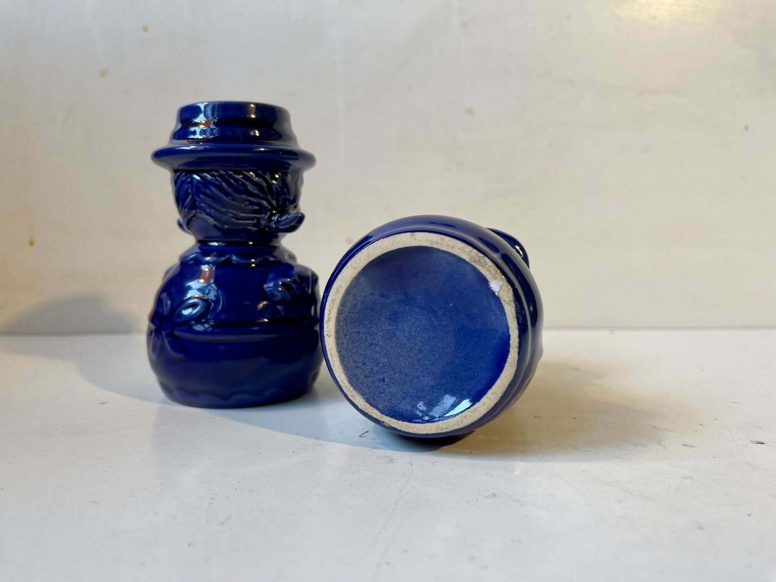 Vintage Scandinavian Figural Man & Wife Ceramic Candlesticks In Blue Glaze photo vinterior