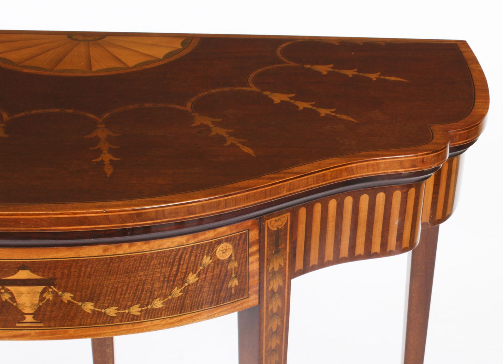 photo vinterior Antique Mahogany And Satinwood Inlaid Serpentine Card Console Circa 1880