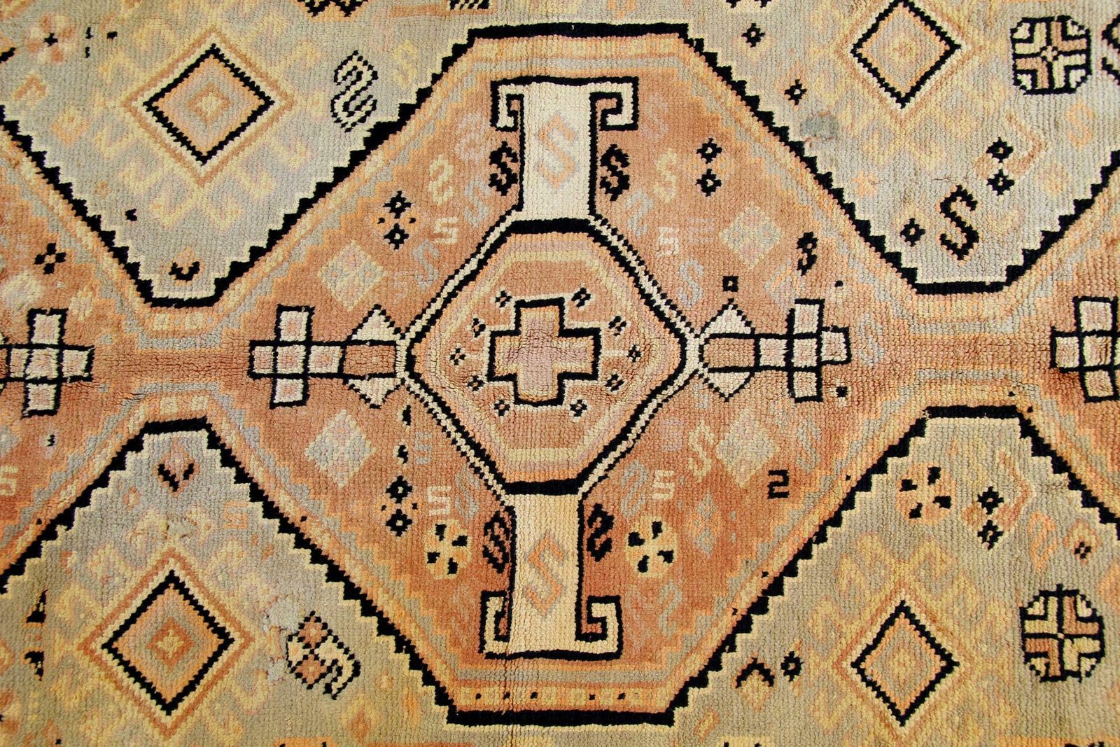 Oriental Wool Runner Rug Handwoven Carpet Cream Tribal Rug Runner photo Textiles