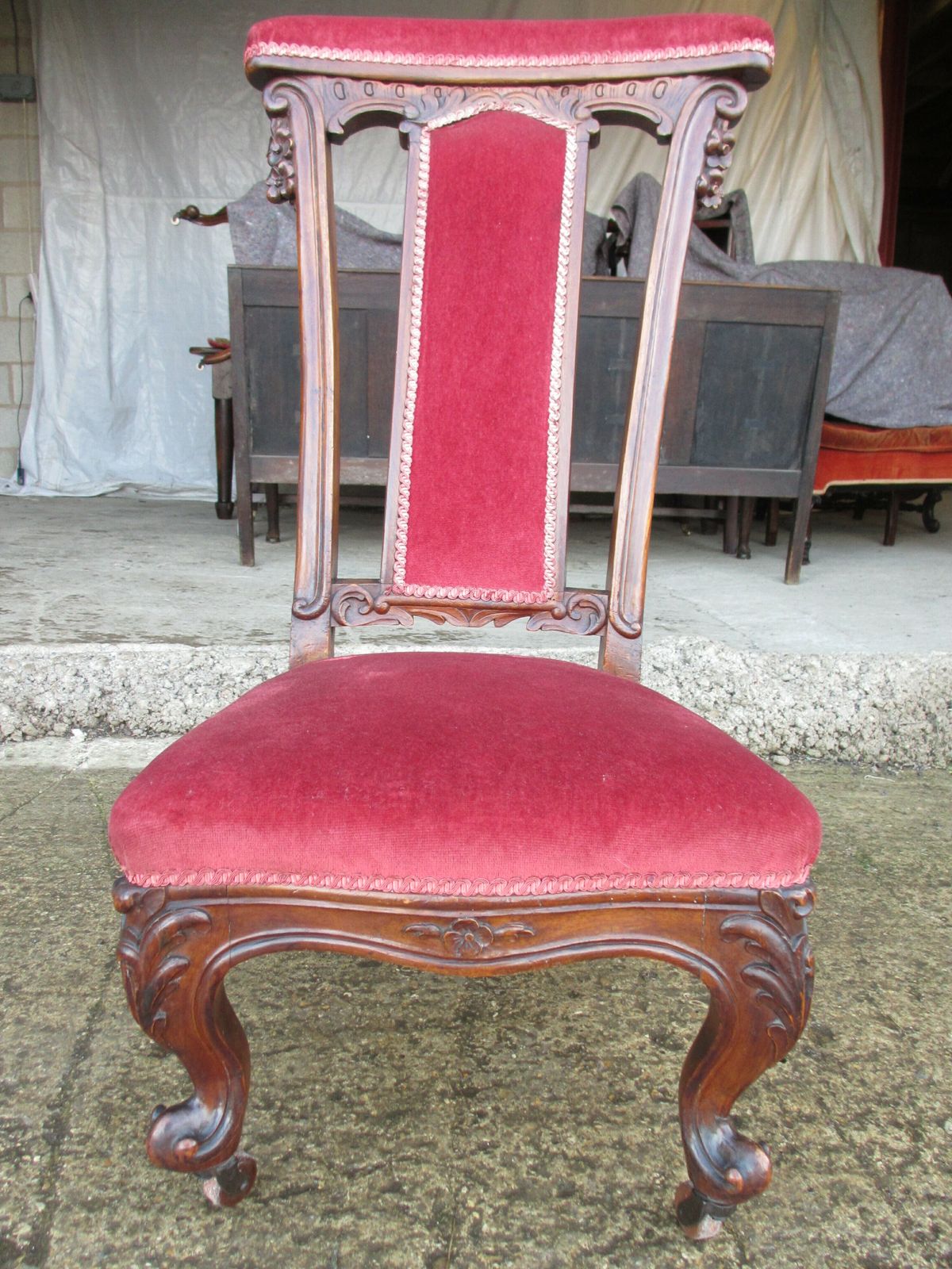 Victorian Carved Mahogany Upholstered Prie Dieu Chair On Castors