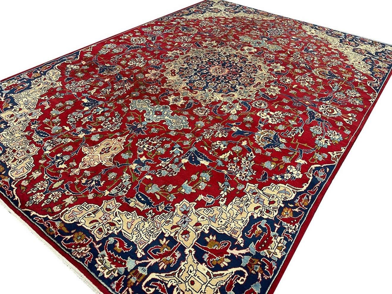 Magnificent Vintage Rug Handmade Carpet Floral Red Wool Oriental Livingroom Rug photo for sale