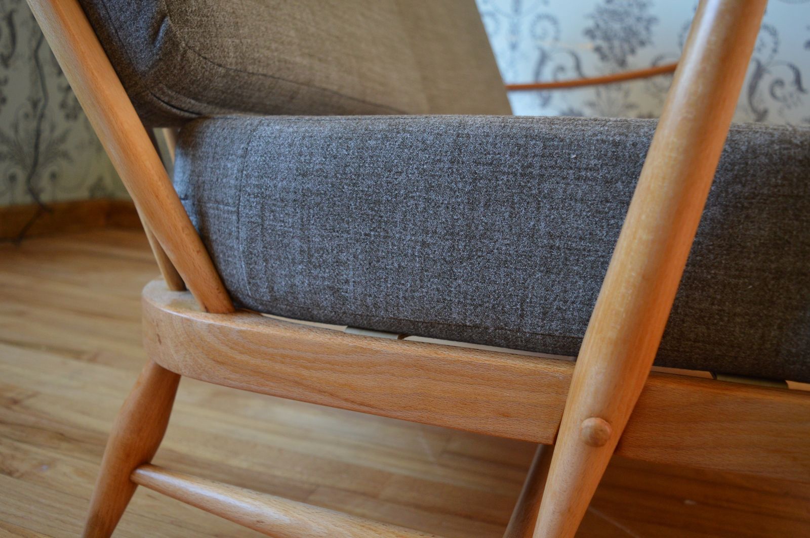 Vintage Ercol Windsor 203/2 Seater Sofa With New Cushions In Soft Grey photo for sale