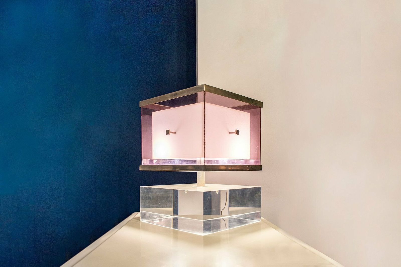 Italiaanse Lamp Van Acrylglas En Messing, Nd, Ca. Jaren 1970 photo furniture