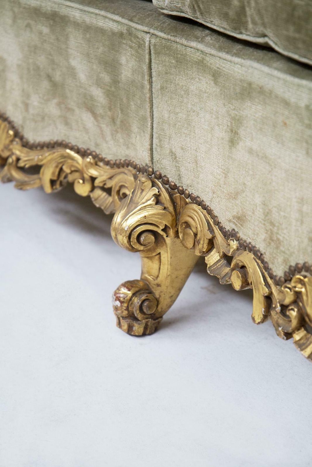 Vintage Italian Sofa In Gilded Wood And Green Velvet photo vintage