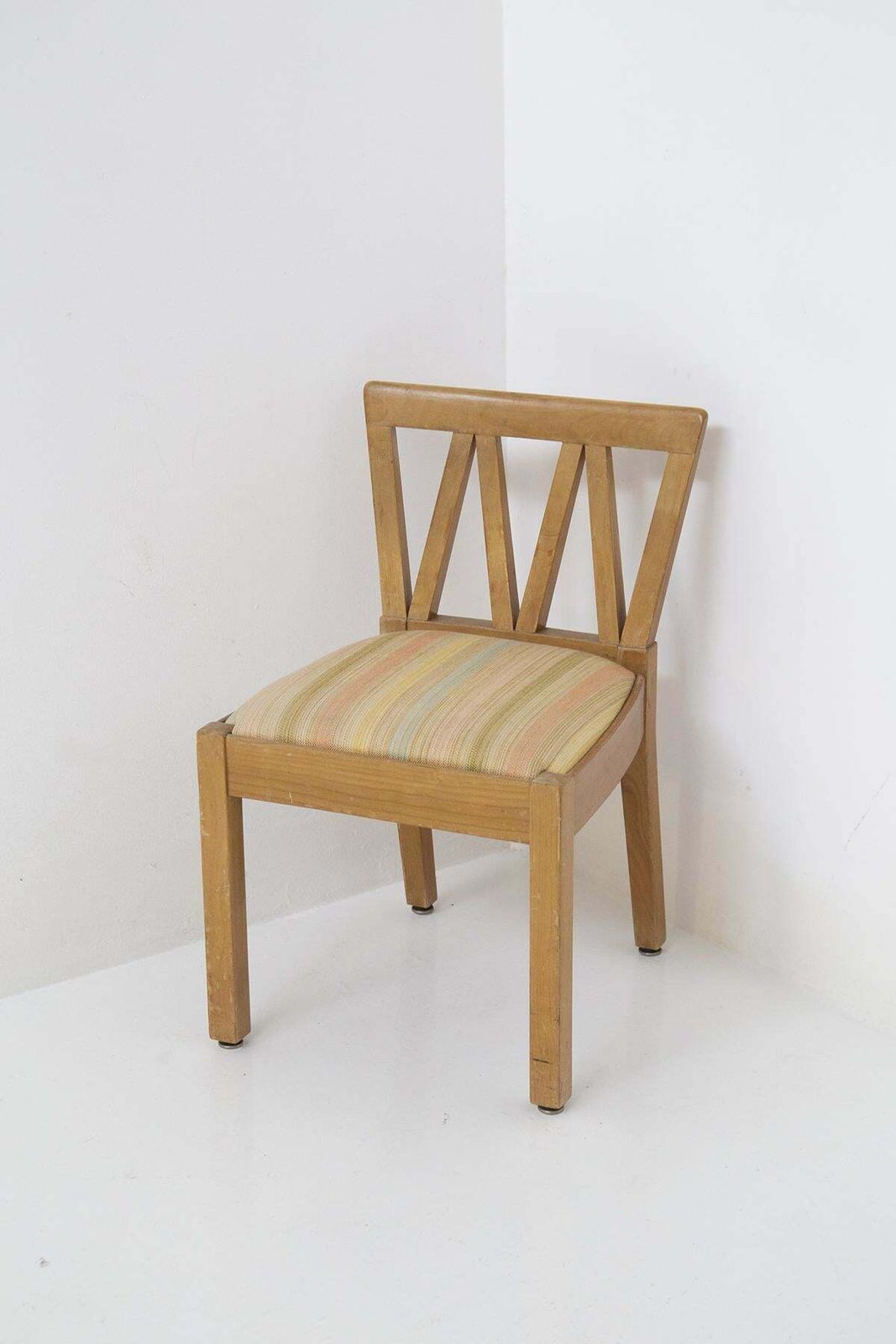 photo for sale Ugo Carrà Mid Century Single Bed And Chair