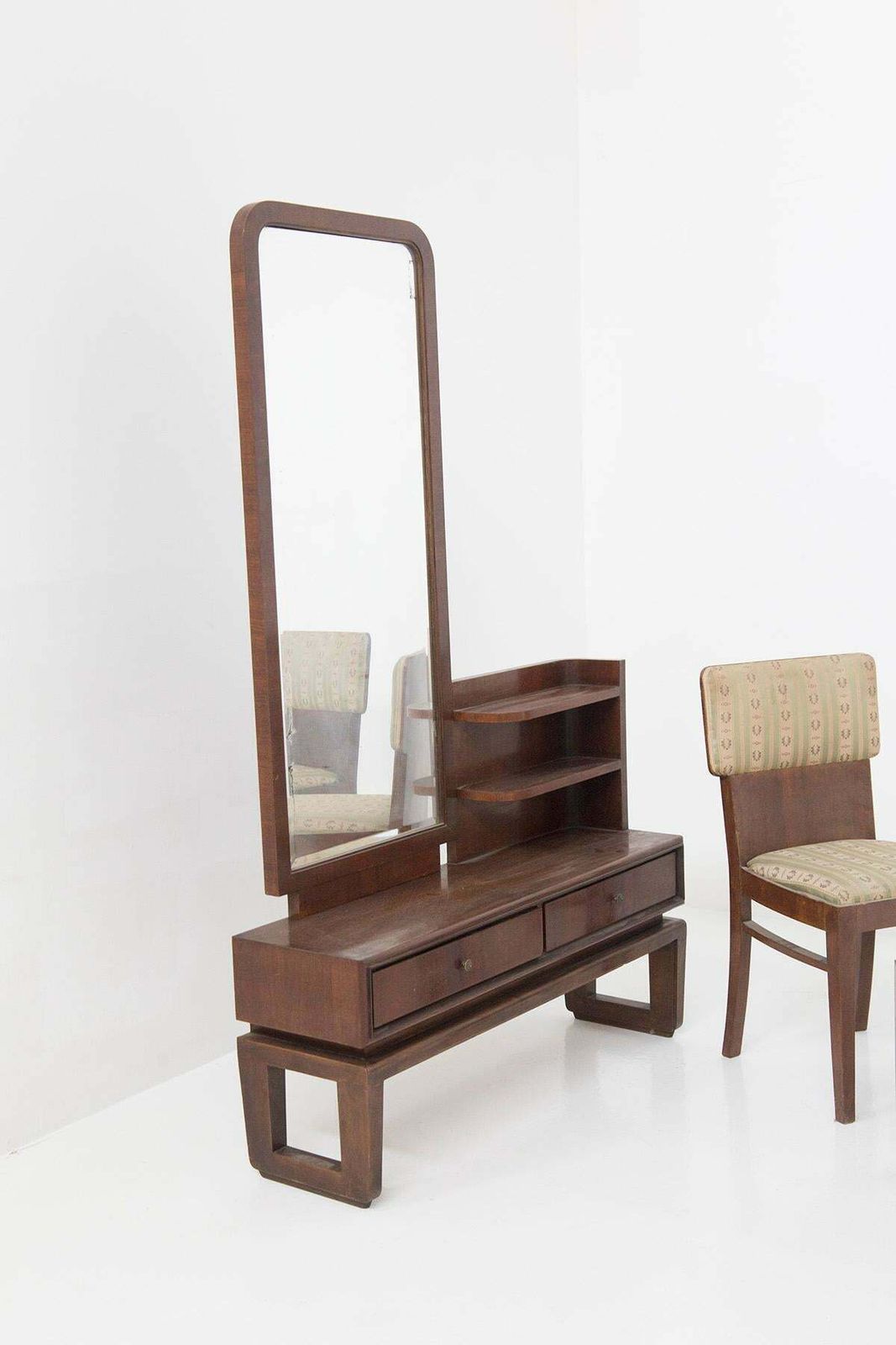 Paolo Buffa Bedroom Set With Vanity Mirror, Armchairs And Ottoman photo vintage