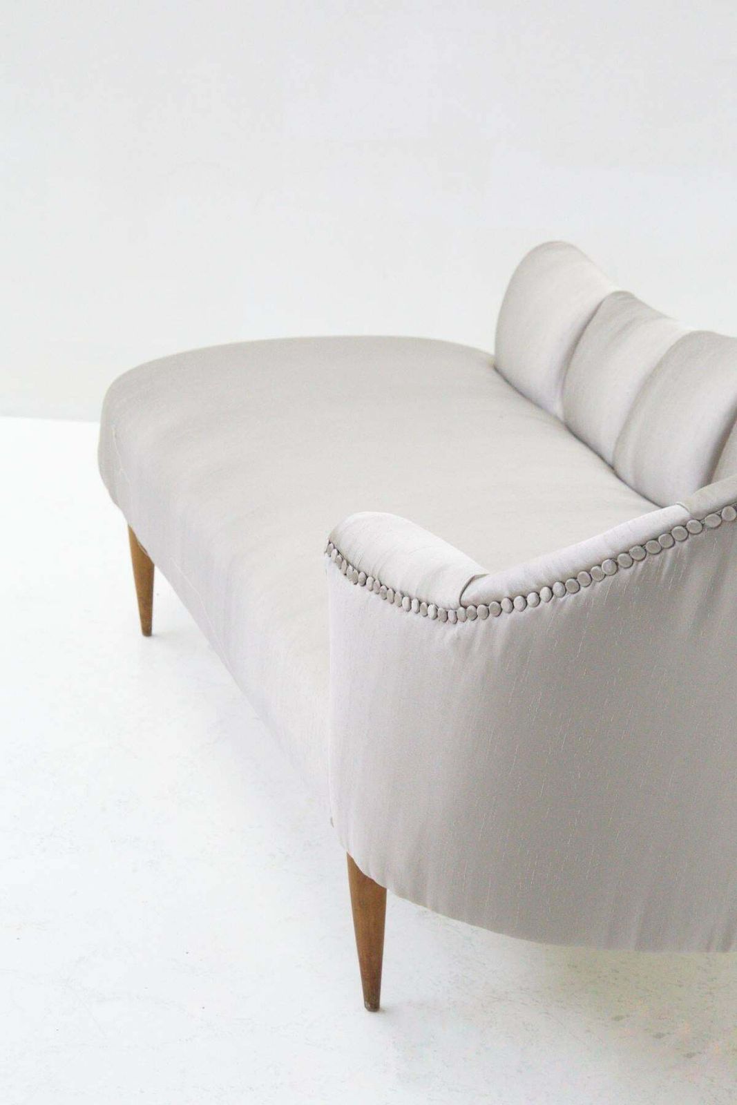 Gio Ponti Mid Century Grey Silk Satin Dormeuse ''Attr.'' photo buy